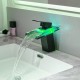 SOLEO Robinet mitigeur bec cascade LED chrome noir